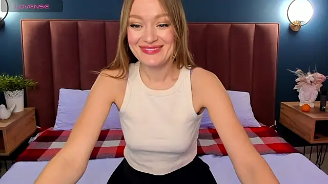 EvelynPoole online show from 12/19/25, 01:34