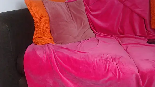 Snapshot of xRedhead_xx chatting on 01/12/26, 03:17 xRedhead xx online show from 01/12/26, 03:17