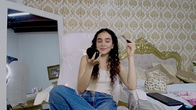 Snapshot of JessB_ chatting on 09/09/25, 06:18 JessB online show from 09/09/25, 06:18