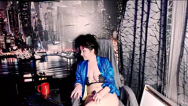 AMOURSWEET2025 online show from 12/20/25, 01:40