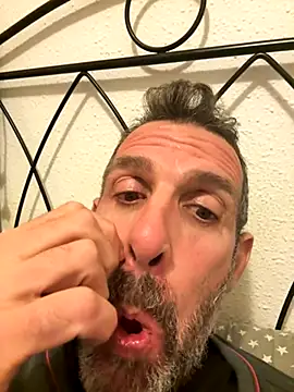 gigolobcn online show from 12/04/25, 05:32