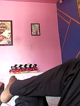 Kaluxx online show from 04/24/26, 07:22