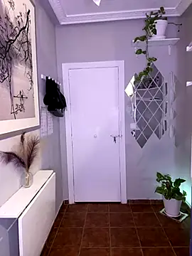 Snapshot of lacattiva chatting on 12/19/25, 01:40 lacattiva online show from 12/19/25, 01:40