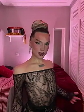 Snapshot of lacattiva chatting on 02/13/26, 03:41 lacattiva online show from 02/13/26, 03:41