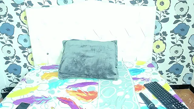 ValentinaKlean online show from 11/21/25, 04:44