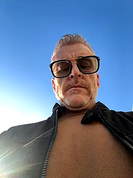 Axl hot online show from 11/05/25, 03:01