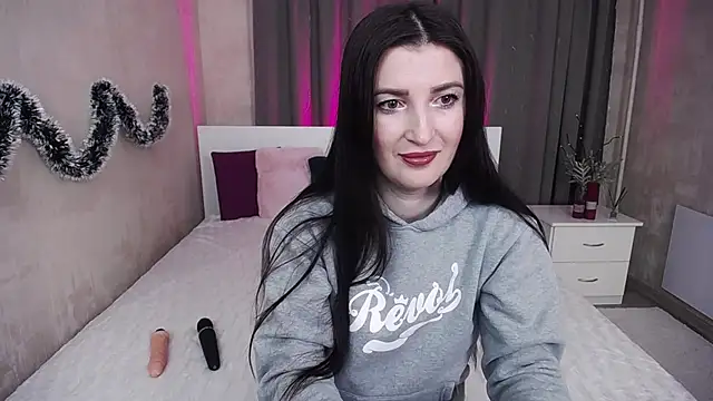 EvelinCuper online show from 01/19/26, 06:17