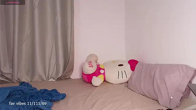 dulceangel   online show from 09/14/25, 02:33