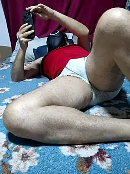 Snapshot of bad_wolf28 chatting on 10/09/25, 10:35 bad wolf28 online show from 10/09/25, 10:35