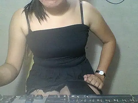 Skinny PinayGirljust18 online show from 04/15/26, 07:58