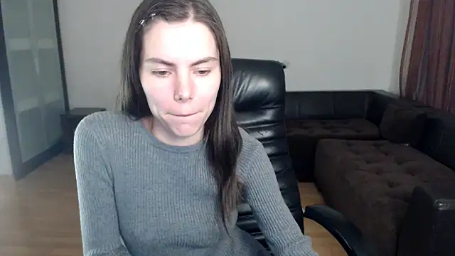 Snapshot of AmelieReve chatting on 09/27/25, 04:01 AmelieReve online show from 09/27/25, 04:01