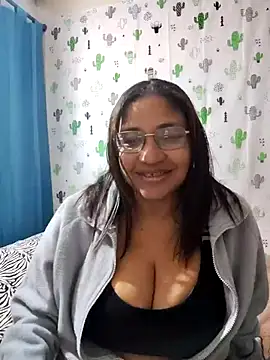 Avannay online show from 09/13/25, 12:32