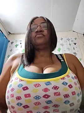 Avannay online show from 12/16/25, 01:21