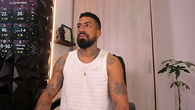 Snapshot of OstinDaniels chatting on 01/17/26, 11:30 OstinDaniels online show from 01/17/26, 11:30