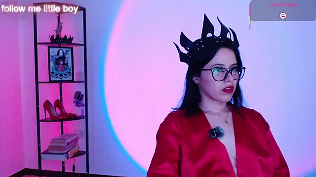 girldom online show from 01/15/26, 09:29