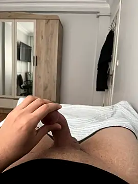 Erenn9972 online show from 09/21/25, 12:51