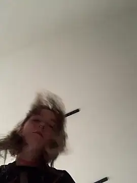 VesnaCrystal online show from 04/24/26, 01:46