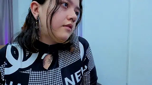 Niaa Stark online show from 04/23/26, 08:22