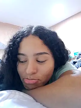 Snapshot of ValentinaMartel chatting on 10/19/25, 09:26 ValentinaMartel online show from 10/19/25, 09:26