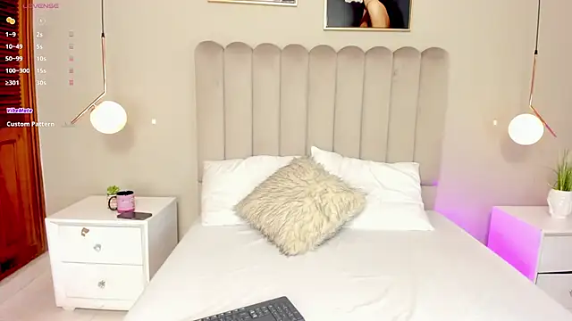 Snapshot of Dani_rosse_ chatting on 03/06/26, 01:18 Dani rosse online show from 03/06/26, 01:18