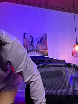 Eymmy 24 online show from 10/11/25, 11:42