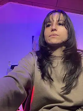 Eymmy 24 online show from 10/22/25, 04:02