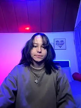 Eymmy 24 online show from 11/13/25, 01:59