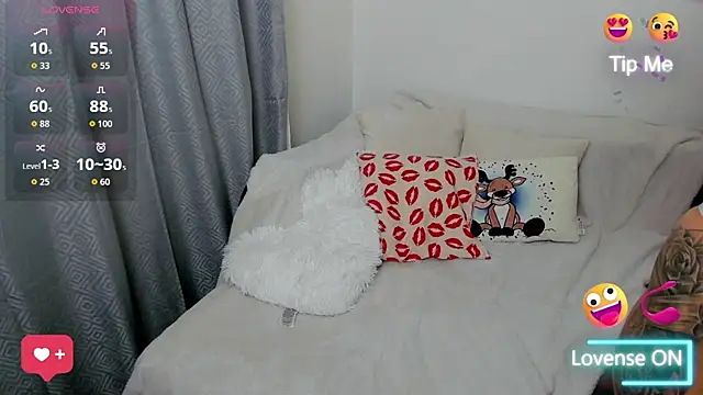 MiaKiittyy online show from 02/11/26, 10:37