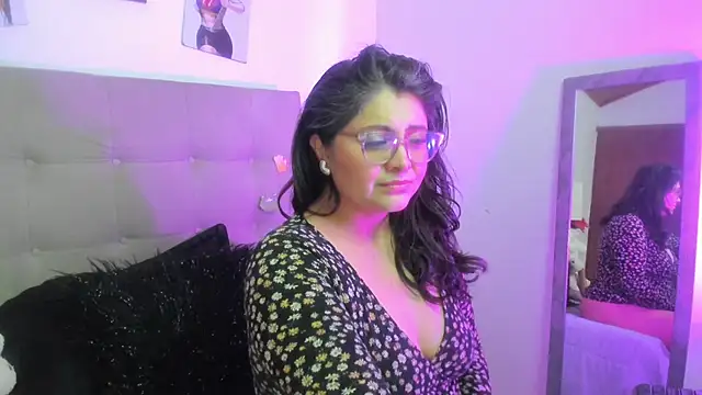 TifanyAmazinng online show from 03/26/26, 01:28