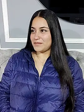 gabyjoness  online show from 11/12/25, 04:02