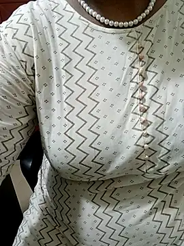 tami lavanya online show from 10/10/25, 06:51