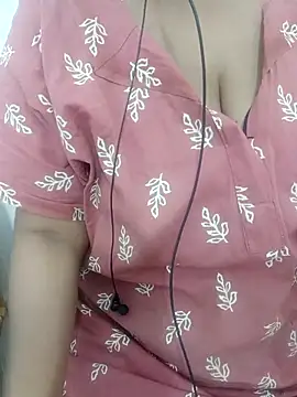 tami lavanya online show from 01/17/26, 04:33