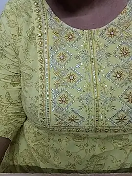 Snapshot of tami_lavanya chatting on 07/03/26, 01:28 tami lavanya online show from 07/03/26, 01:28
