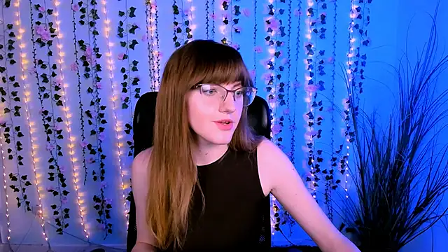 Snapshot of ava_mystic_ chatting on 10/13/25, 09:04 ava mystic online show from 10/13/25, 09:04