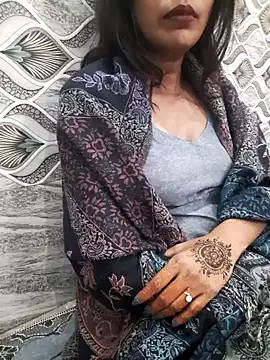 Aarti-kumri online show from 11/20/25, 11:10