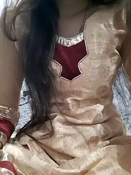 Aarti-kumri online show from 04/18/26, 06:34