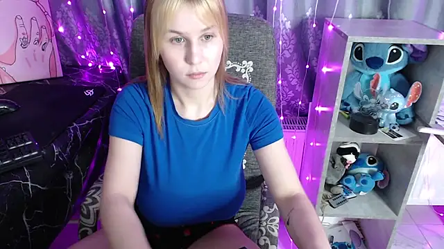 RoyAngela online show from 02/04/26, 03:45