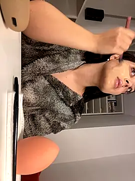 Lexi Storm online show from 11/20/25, 05:40