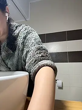 Lexi Storm online show from 04/11/26, 05:56