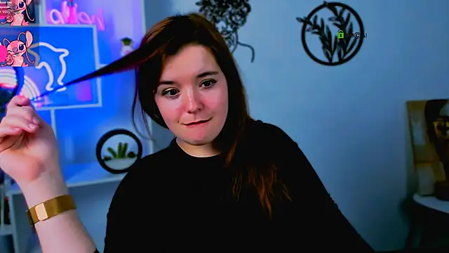 nika-still online show from 02/23/26, 09:56