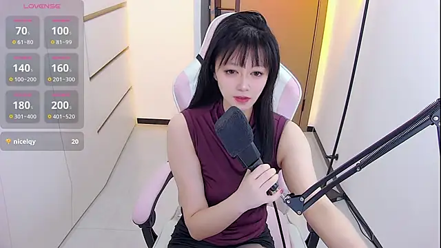 Fioriy66 online show from 04/29/26, 02:32