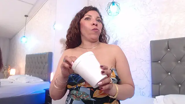 Serena Houstonn online show from 05/13/26, 10:27