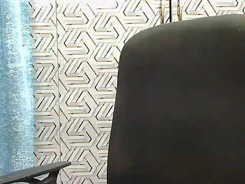 Tanvi Strip online show from 11/05/25, 08:20