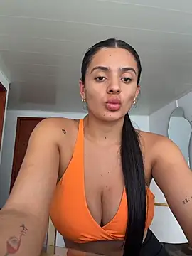 AnaaFaith  online show from 04/13/26, 07:41