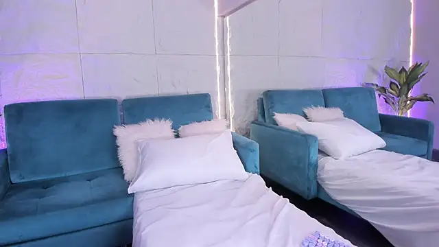 DulceGreem online show from 02/25/26, 07:23