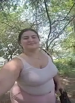 Snapshot of barbielamaravilla11 chatting on 10/04/25, 05:11 barbielamaravilla11 online show from 10/04/25, 05:11