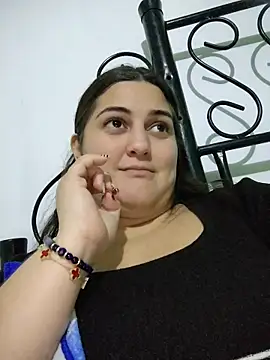 Snapshot of barbielamaravilla11 chatting on 12/15/25, 03:05 barbielamaravilla11 online show from 12/15/25, 03:05