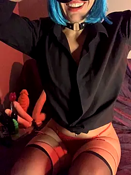 MaskeliParti online show from 11/23/25, 09:42