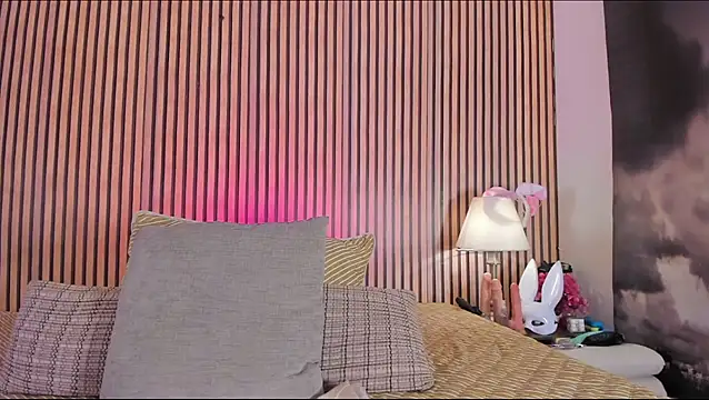 keeyla stone online show from 11/23/25, 09:25