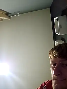 Snapshot of Emans6699 chatting on 11/13/25, 02:10 Emans6699 online show from 11/13/25, 02:10